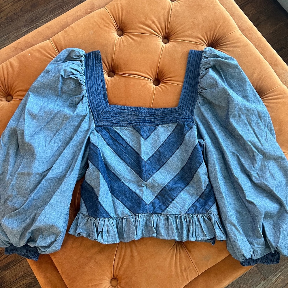 Love the Label - Smocked Puff Sleeve Blouse
